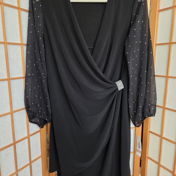 NWT R&M RICHARDS BLACK STRETCH POLYESTER SHEATH ASYMMETRICAL EVENING DRESS 12 - Picture 4 of 9